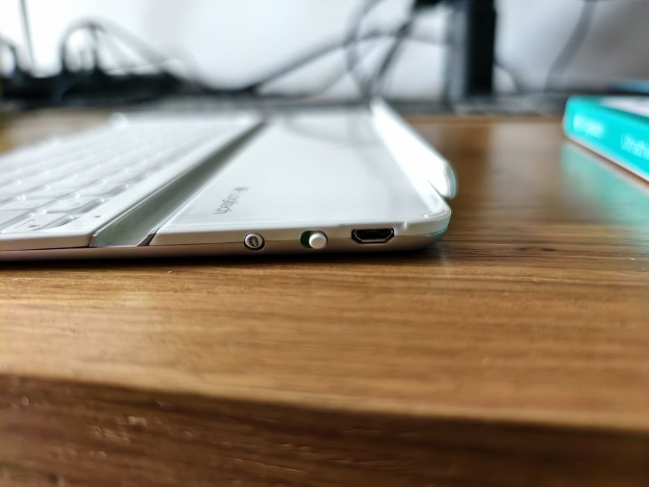 Klawiatura do iPada Logitech Ultrathin Keyboard Cover (bezprzewodowa)