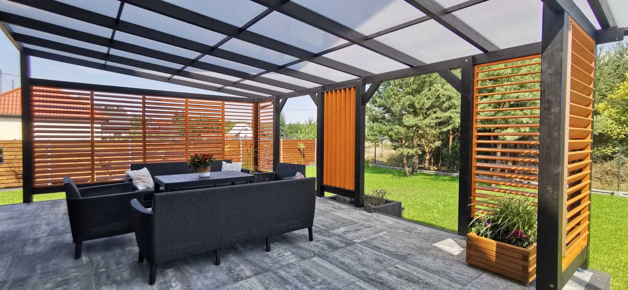 wiata zadaszenie pergola taras poliwęglan konstrukcja drewniana
