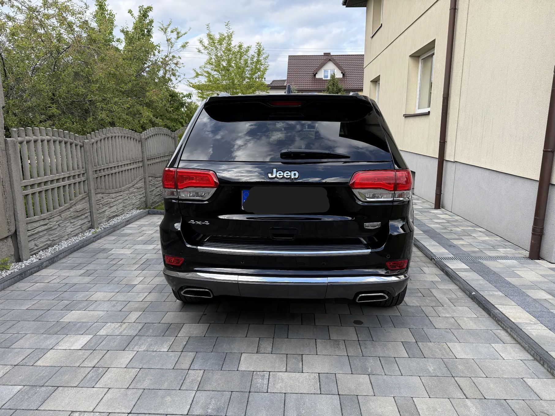 Jeep Grand Cherokee Jeep Grand Cherokee 5.7 V8 HEMI 4WD Summit