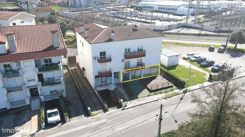Espaço comercial na Lousã junto à futura estação Metro-Bus