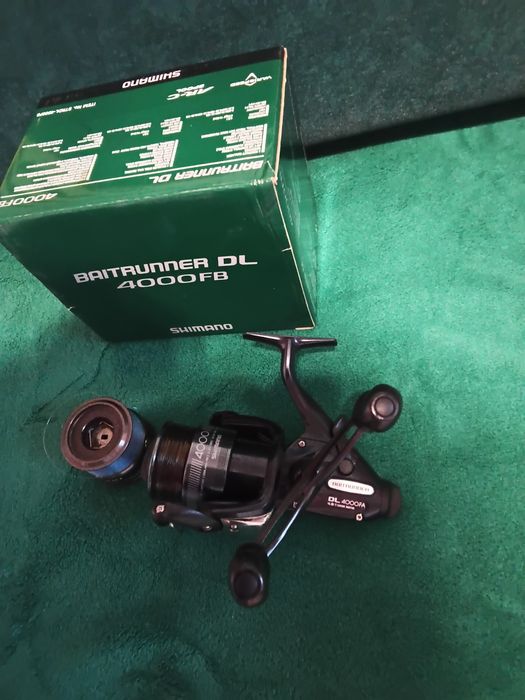 Shimano baitruner DL 4000 na 4 łożyskach z zapasowa metalową szpulą.