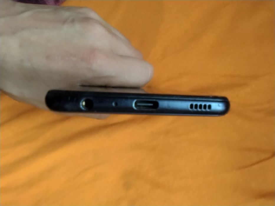 samsung a225f На запчастини телефон