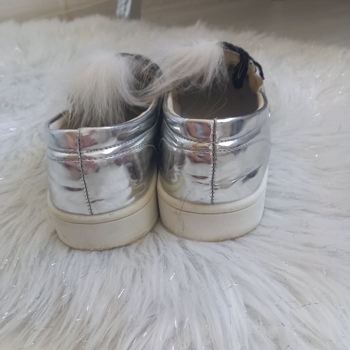 Buty srebrne błyszczące lustrzane cekinowe oczy 39 płaskie półbuty