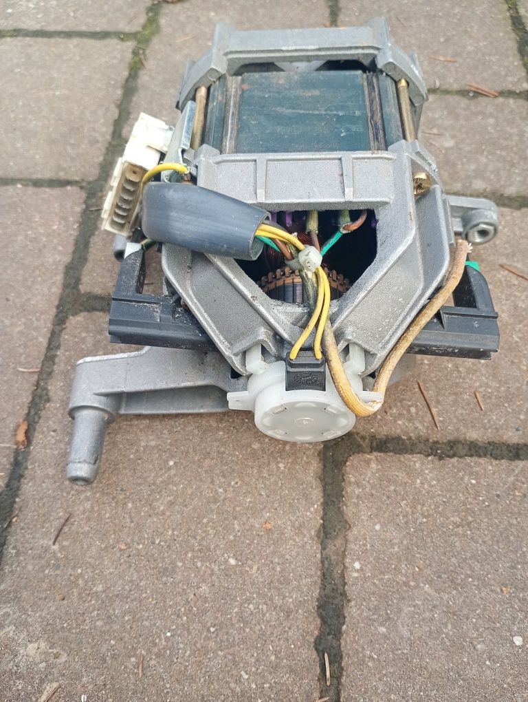 Silnik pralka automatyczna