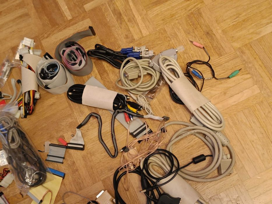 Kable komputerowe i przejściówki 5zł/szt USB VGA PATA COM HP Sony inne