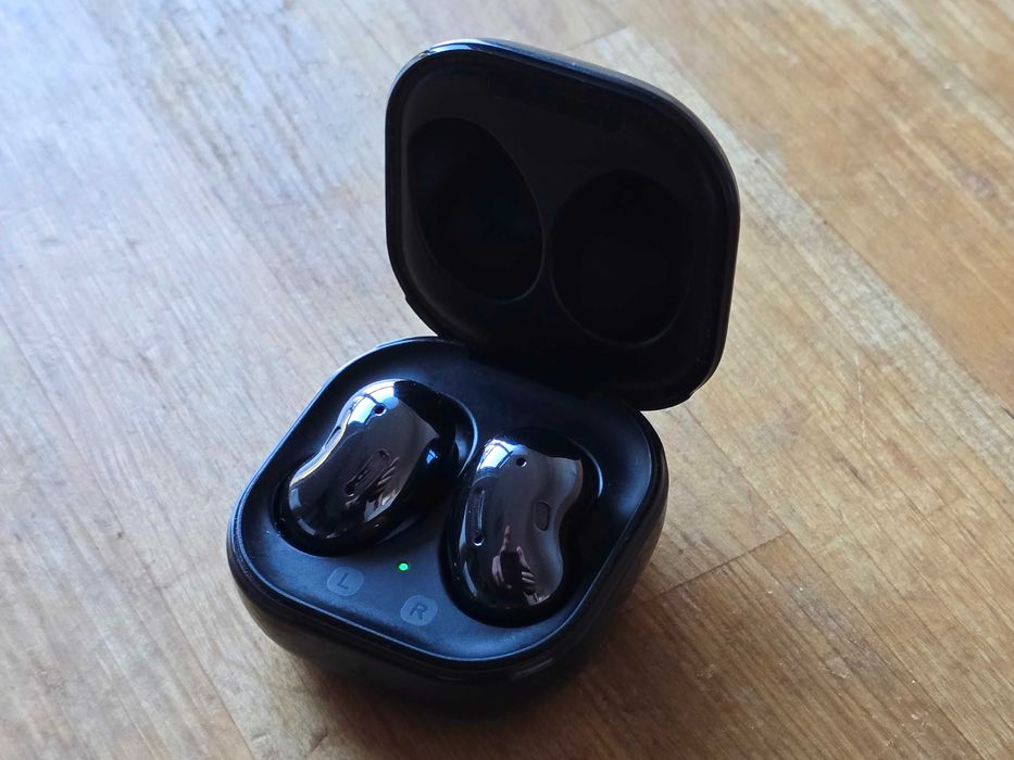 Навушники Samsung Galaxy Galaxy Buds Live Black