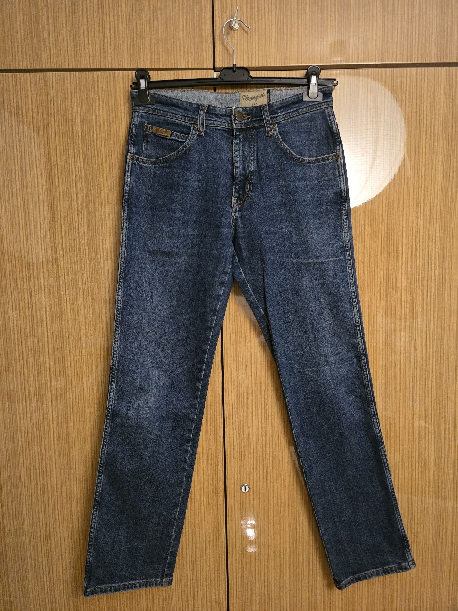 spodnie jeansy dżinsy męskie Wrangler model Arizona W30 L32