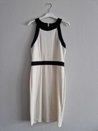 Na sprzedaż biało-czarna sukienka H&M — rozmiar: X/S, S