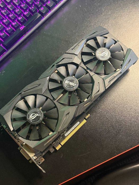 Продам видеокарту ASUS ROG STRIX GTX 1080 Ti