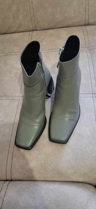 Ботінки кожані 37 роз