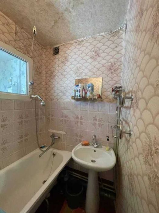 1 кім в багатоповерхівці район НАУКИ (ГАГАРІНА) (717575)
