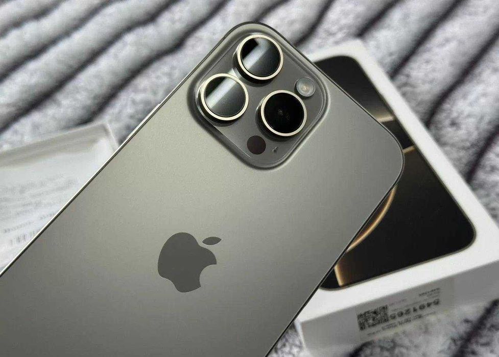 iPhone 16 Pro Max, 256 ГБ