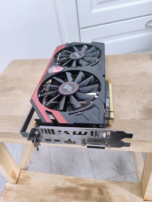 Karta graficzna Radeon R9 280x 3gb