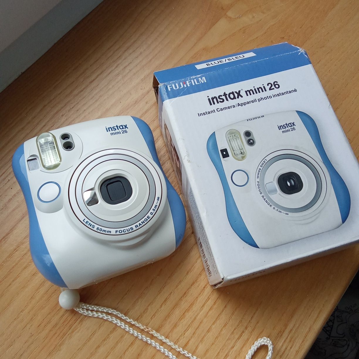 Instax mimi 26 Fujifilm jak na zdjęciu