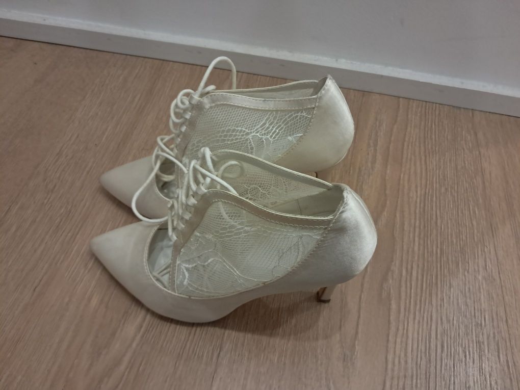 Sapatos Noiva bege