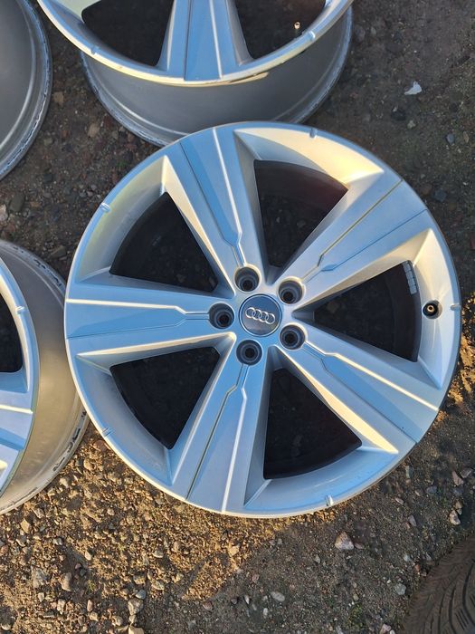 Alufelgi Audi Q7 4M Q5 20 cali