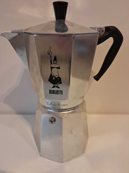 Kawiarka Bialetti 18 filiżanek 900ml bardzo duża