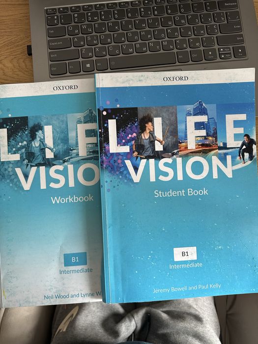 Life Vision student book , workbook B1