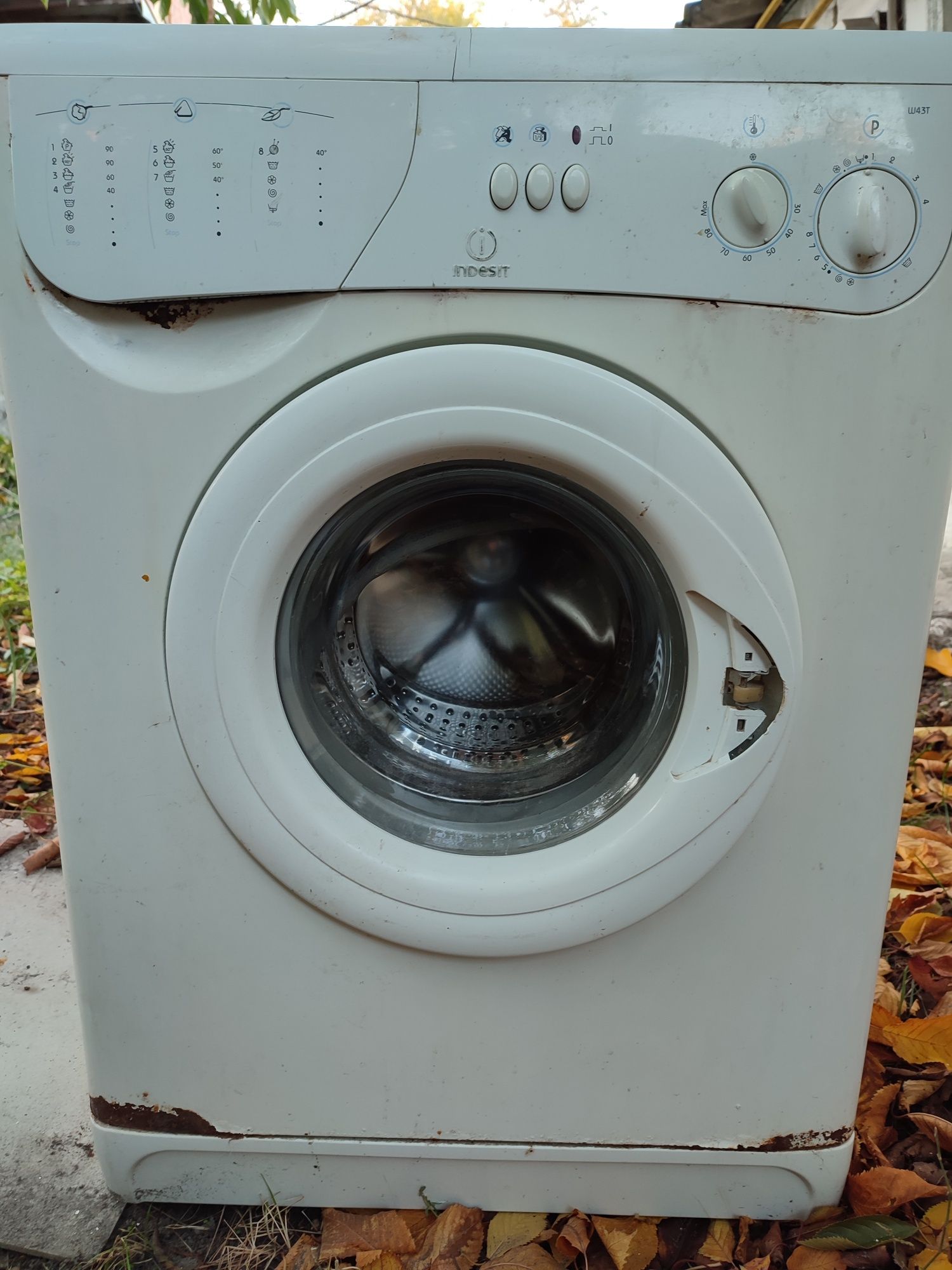 Стиральная машинка indesit w 43 t, б/у