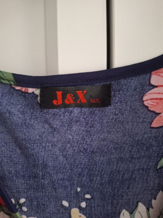 Granatowa maxi sukienka w kwiaty J&X