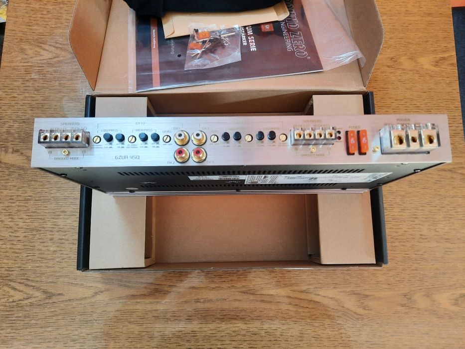 Продам усилитель Ground Zero GZUA 4SQ