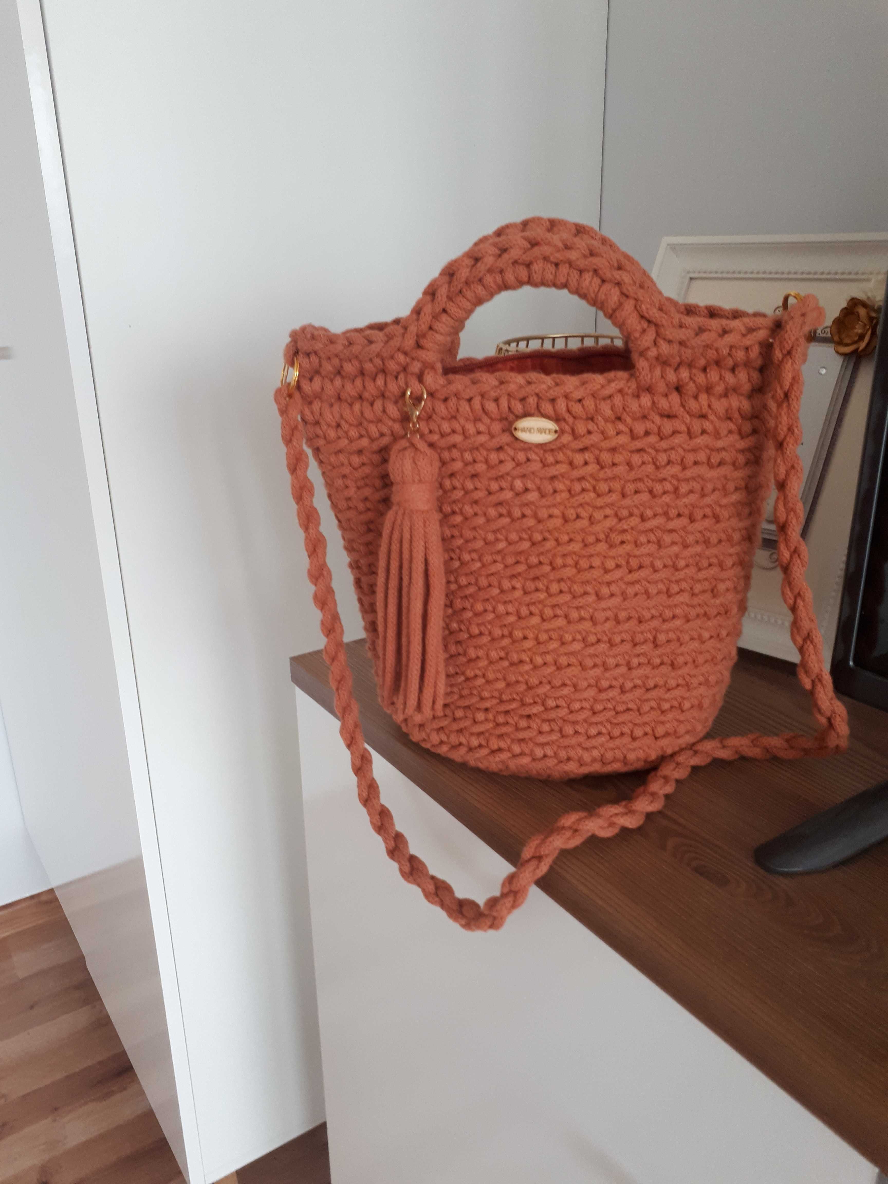 Torebka handmade  ze sznurka bawełnianego.Styl boho.