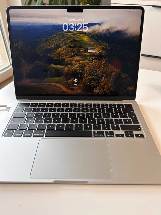MacBook Air/M3/13,6''/8GB/256GB+ 17 miesięcy Apple Care