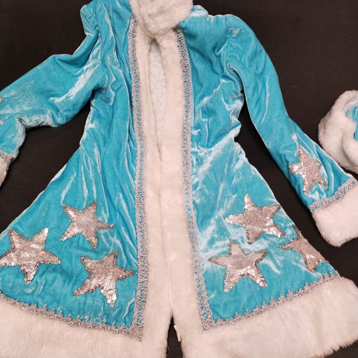 Пальто женское новогоднее