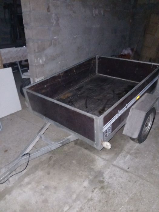 Wynajmne przyczepkę  samochodową letkich