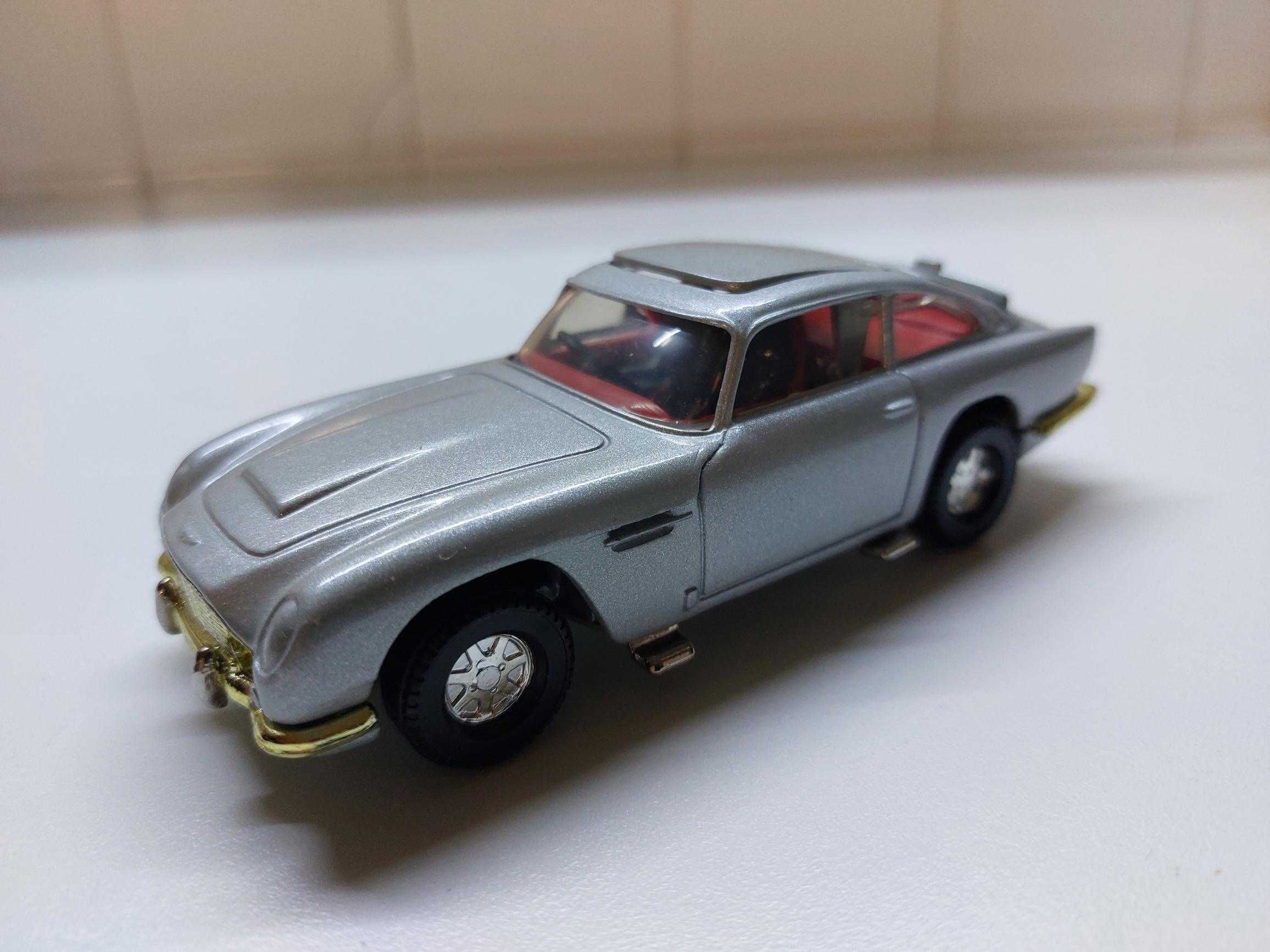 James Bond 007 Aston Martin DB5