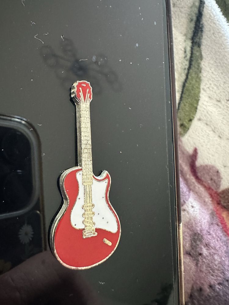 Moneta gitara 1 dolar Somalia 2004. Preferowany odbiór osobisty.