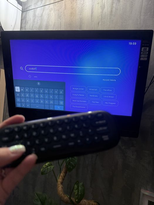 Pilot uniwersalny 3w1- Air Mouse, klawiatura bezprzewodowa i pilot IR