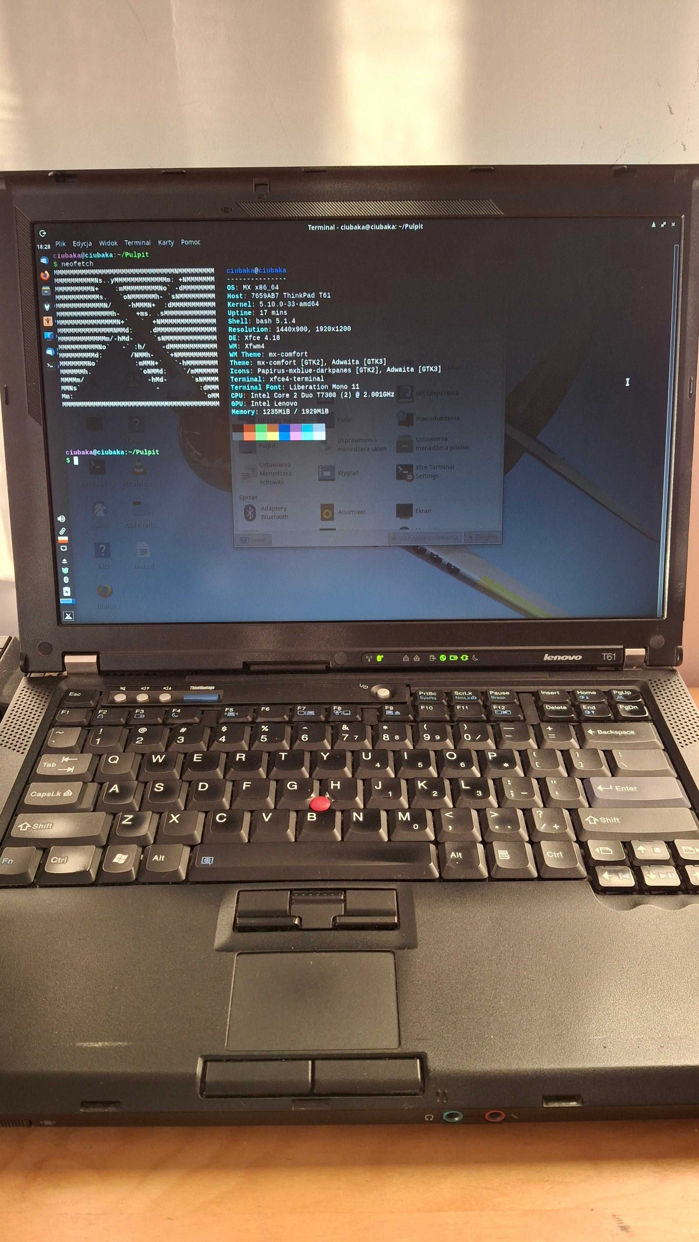 Lenovo T61 ze stacją dokującą i oryginalnym zasilaczem