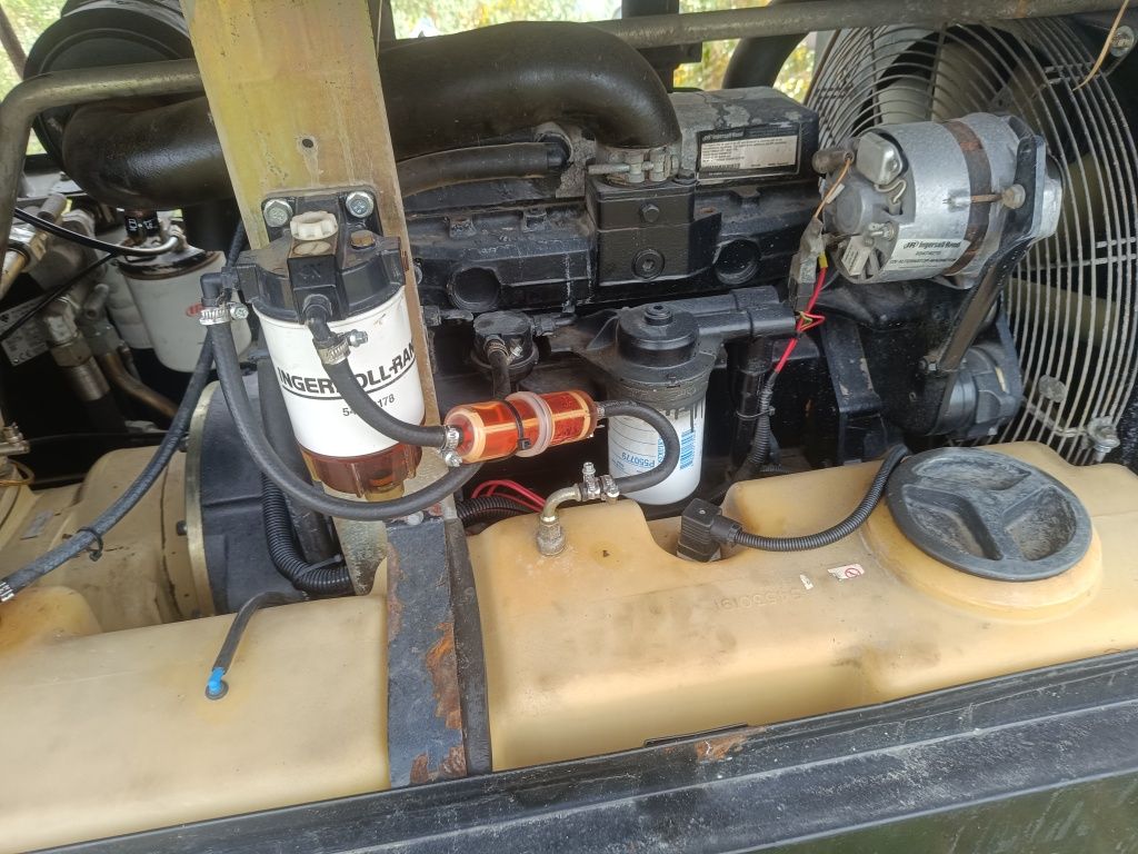 Sprężarka śrubowa Ingrosoll-rand 7/71 doosan kompresor 4045