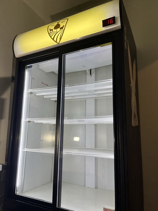 Lodówka witryna Klimasan S 1200 LED