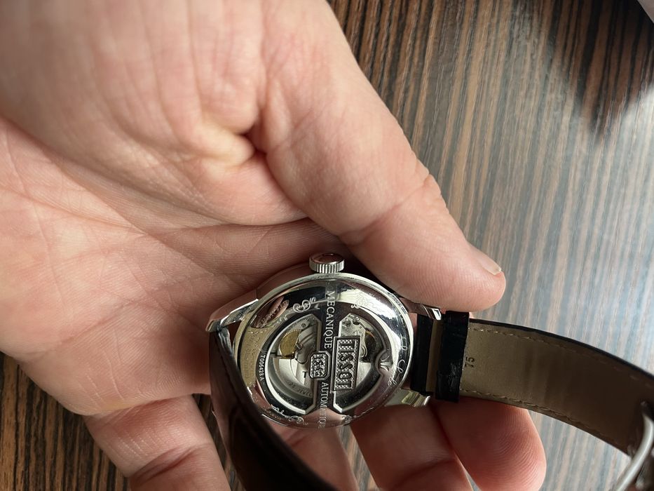 Годинник Tissot Le Locle Automatic Petite Seconde T006.428.A