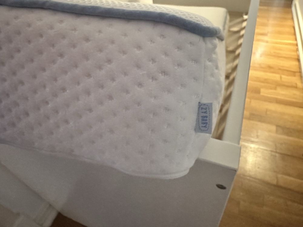 Berço ikea e colchao ZY