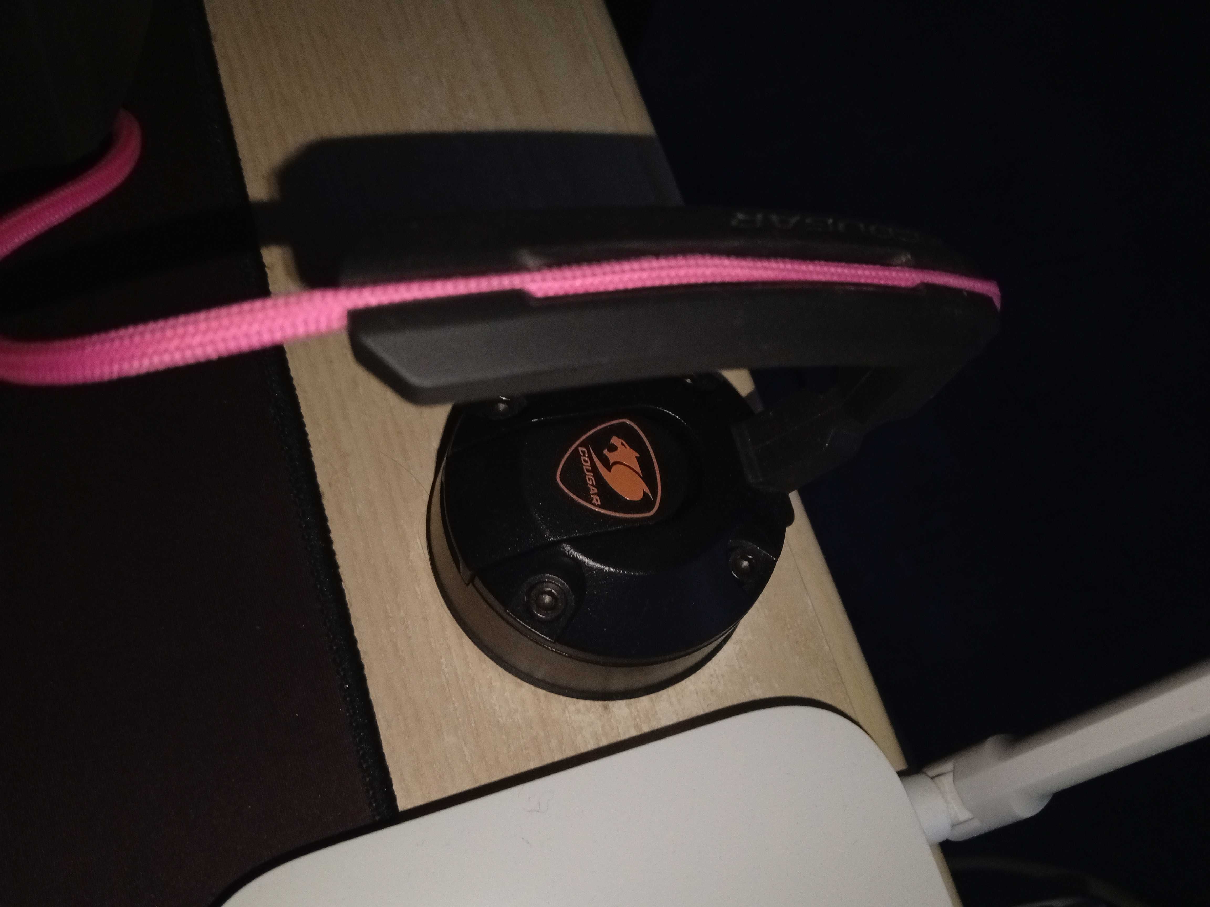 Ігрова мишка Xtrfy m4 RGB + тримач для кабелю Cougar Bunker Black