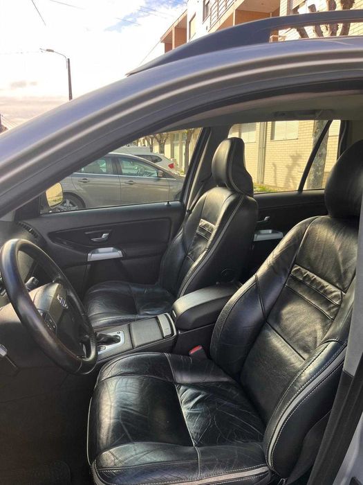 Volvo XC90 2004 - Robustez e Conforto