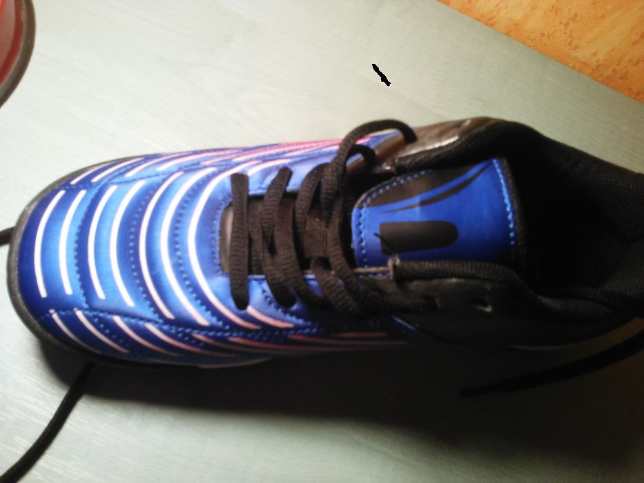 buty  sportowe,NOWE, turfy z odblaskami- DUNNES ( 37-38)