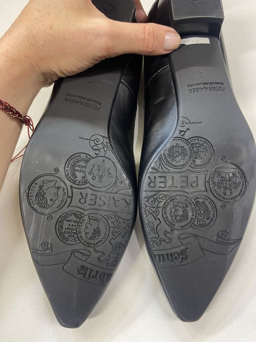 Балетки чорні туфлі