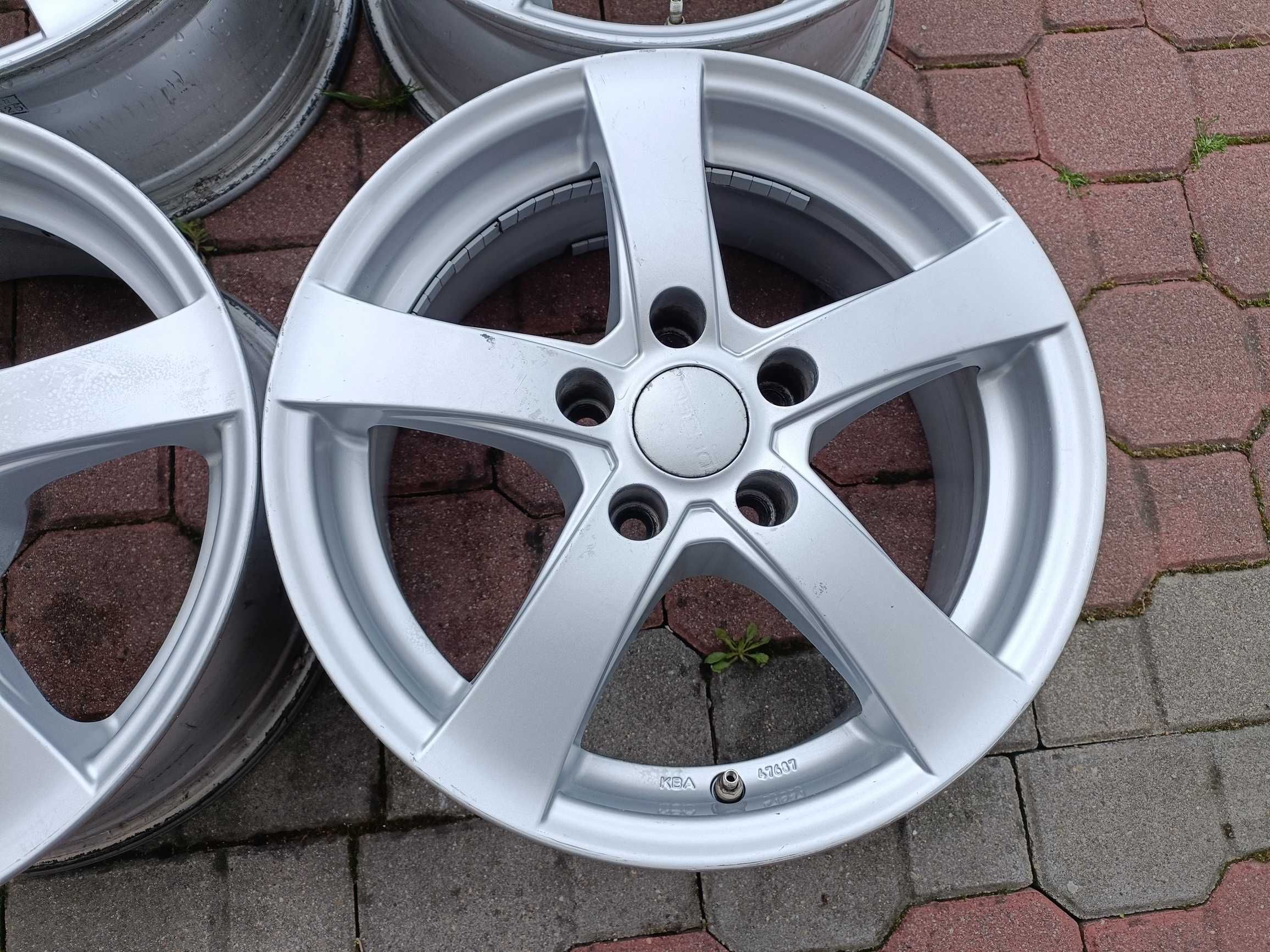 Felgi Alu 5x112 ET40 16cali Aud A3 8P 8V A4 B6 B7 A6 C6 VW Touran Golf