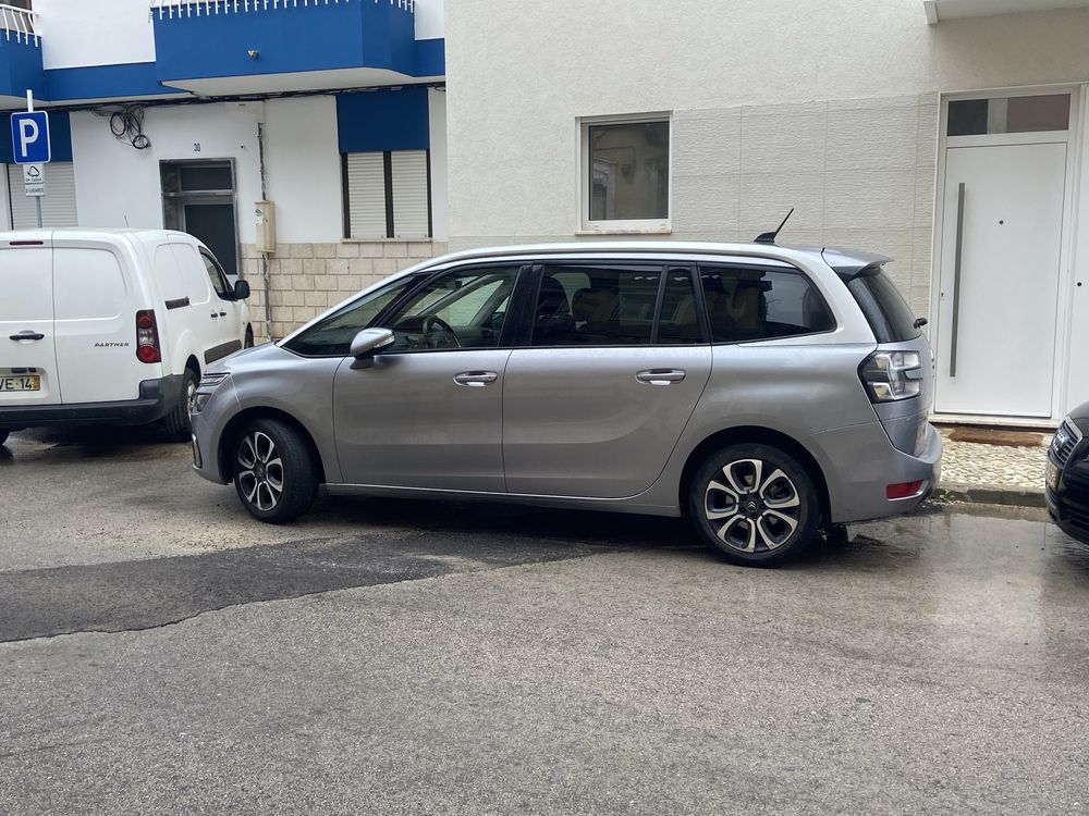 Vendo citroen c 4 grand spacetouer 2019 gasoleo