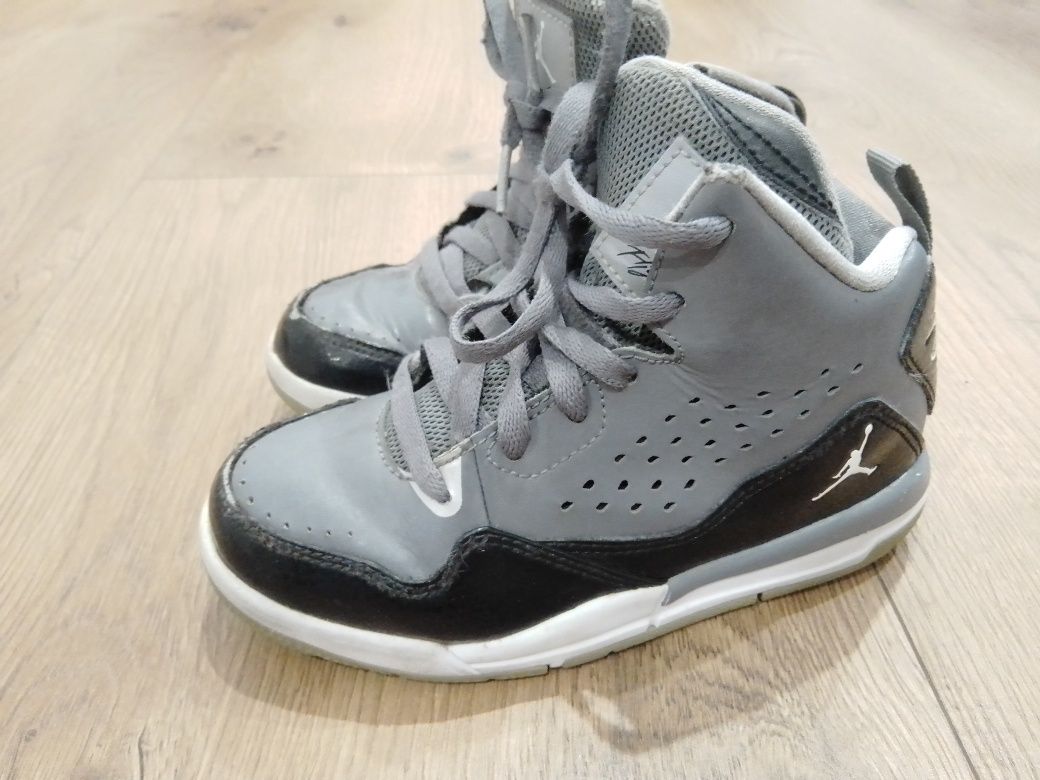 buty dziecięce jordan flight 27,5