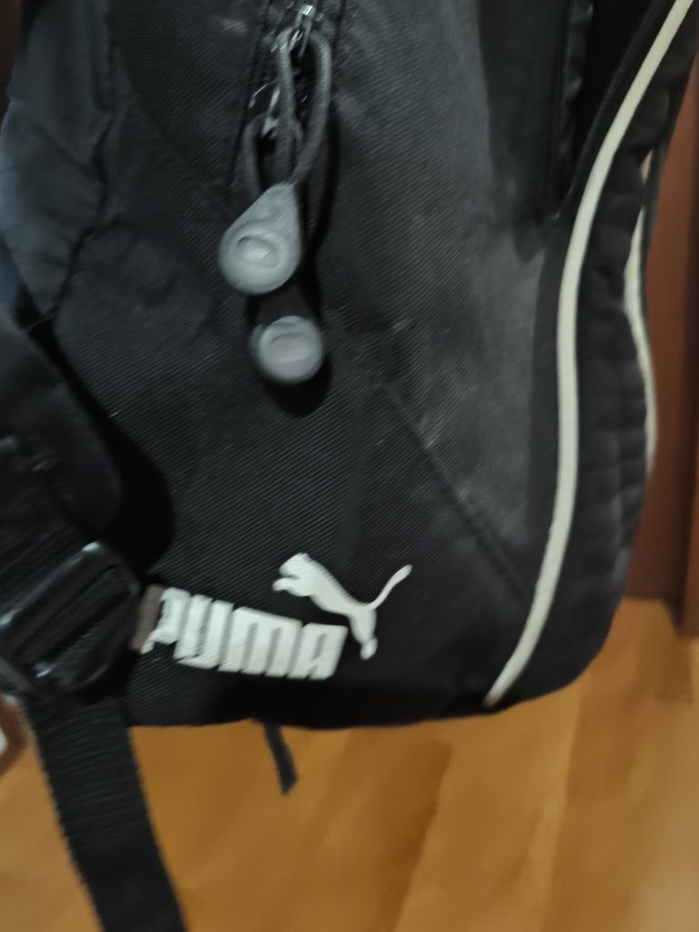 Mochila marca Puma
