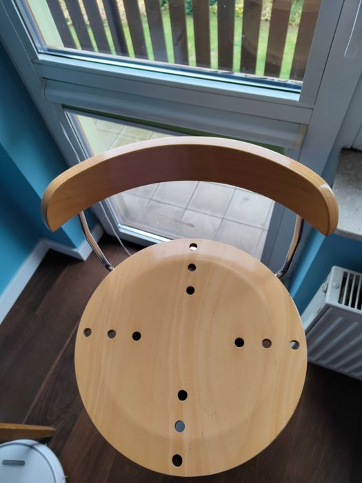 Sprzedam 3 hokery obrotowe - Marki Nowy Styl