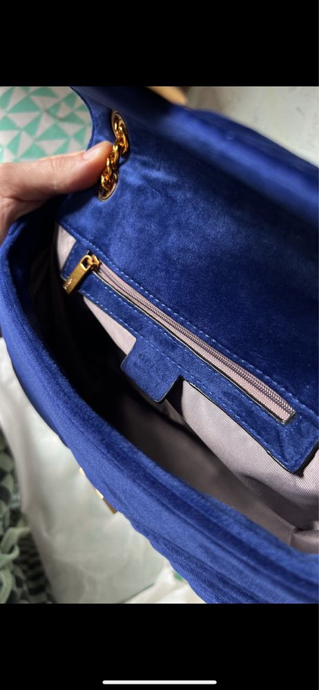 Сумка бархатная на цепочке Gucci абсолютно новая