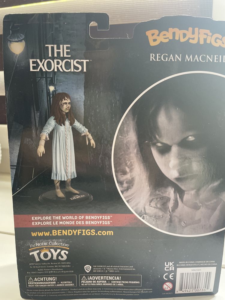 Figurka Regan Egzorcysta The Exorcist horror podstawek