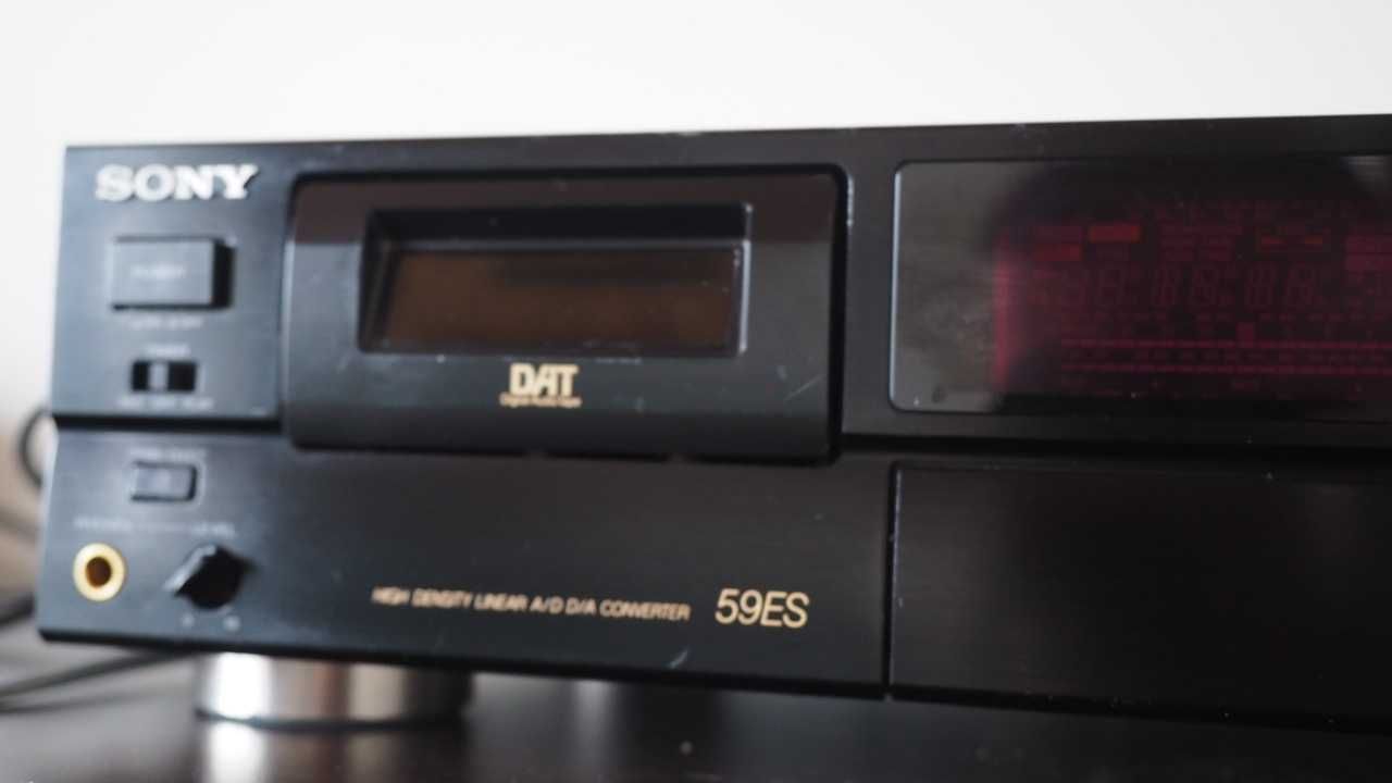 Sony DTC-59ES  Magnetofon cyfrowy DAT