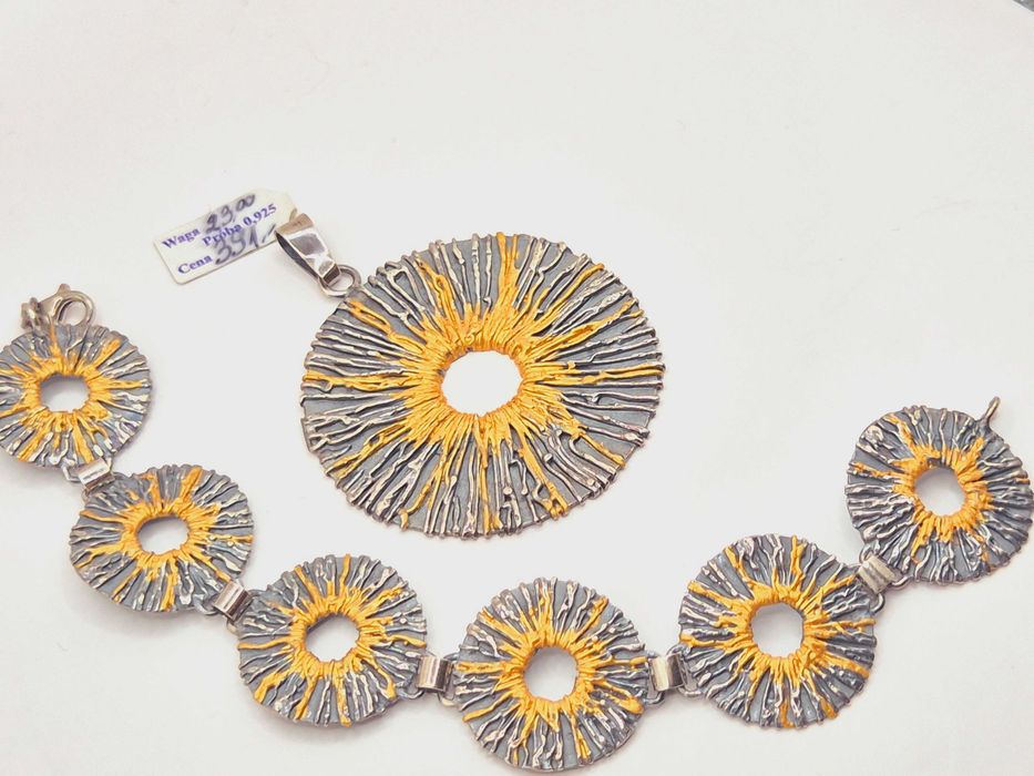 Duża zawieszka ze srebra próby .925 pokryta płatkami złota Arcydzieło!